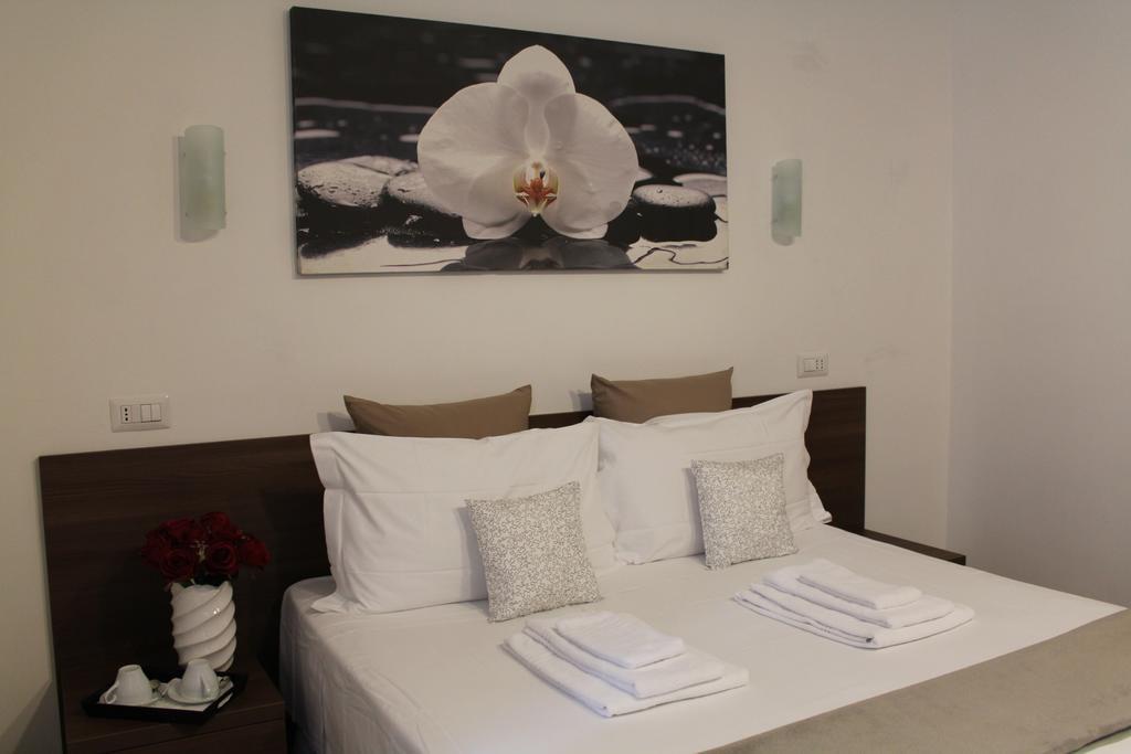 Fani Guest House Rom Rum bild